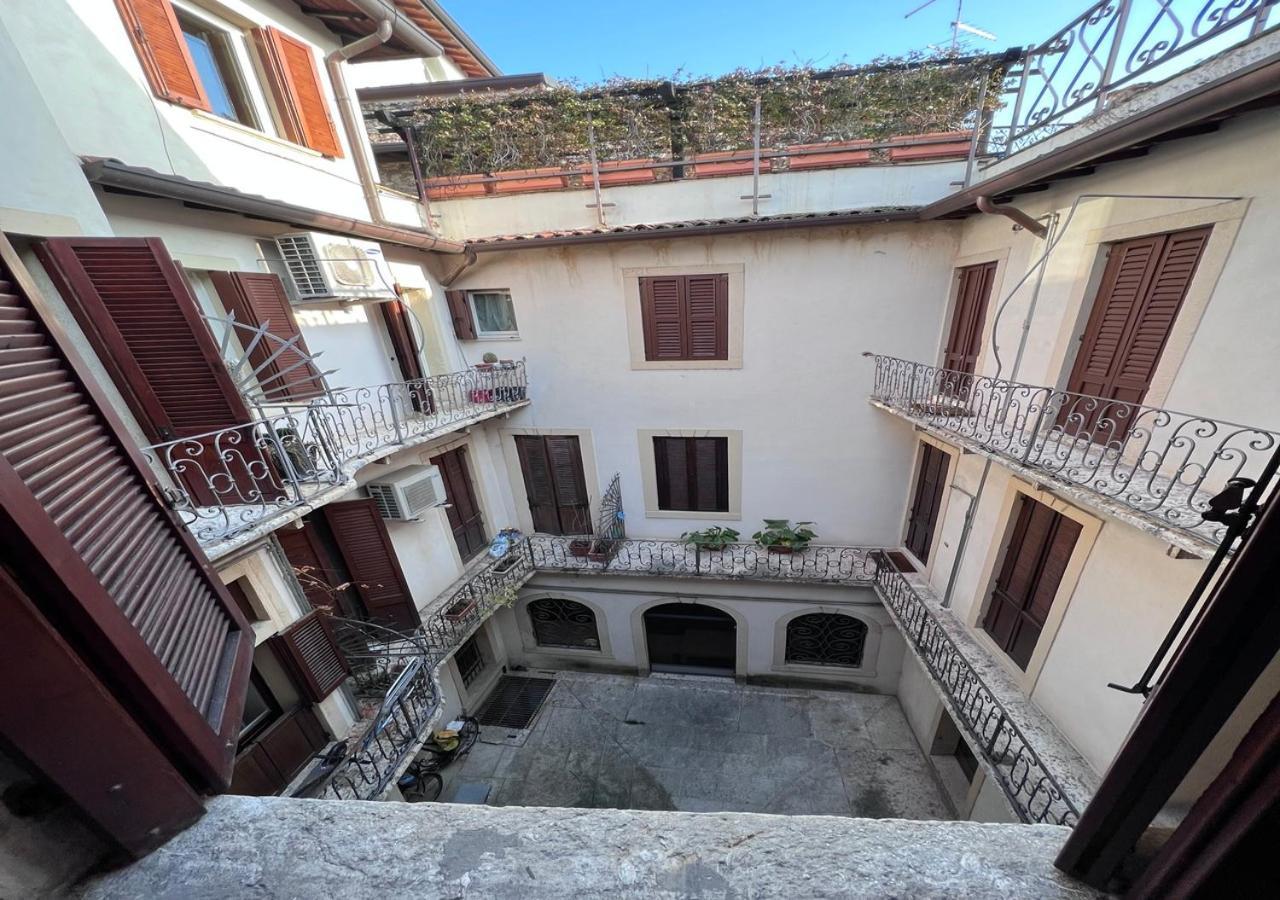Monkey House Verona Exterior photo